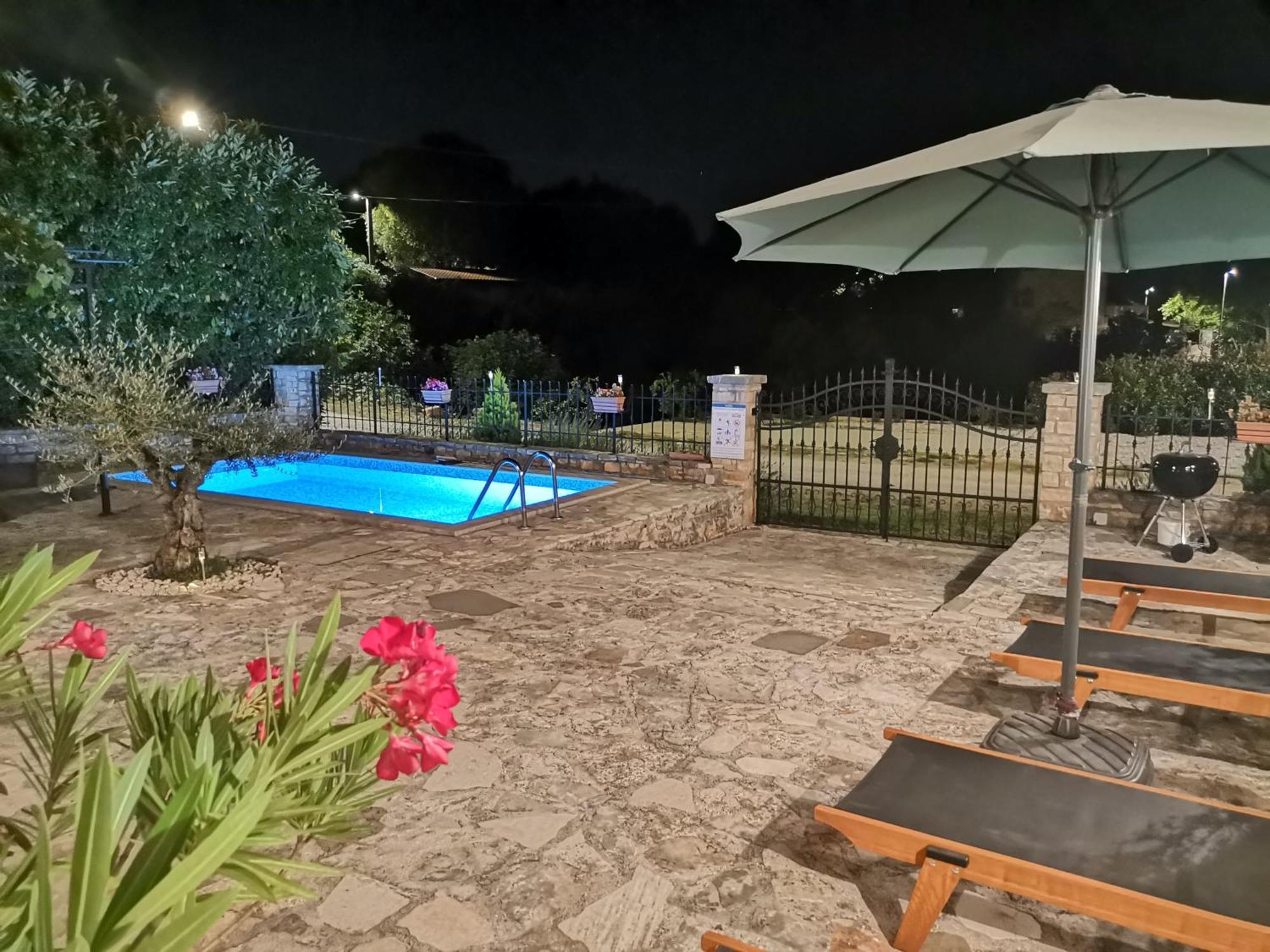 Villa Rustica Бує Екстер'єр фото